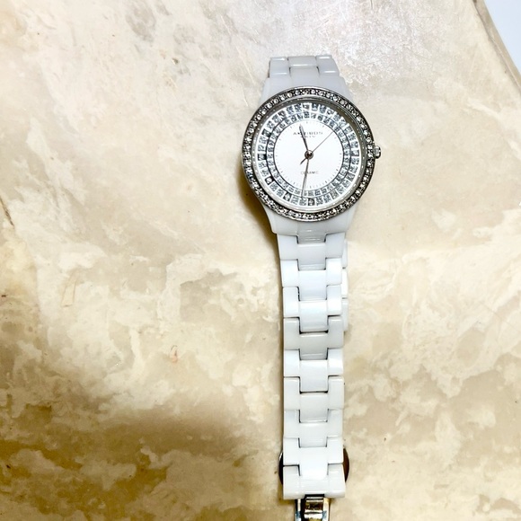 AKRIBOS XXIV CERAMIC WHITE MOTHER OF PEARL DIAL LADIES WATCH - Picture 2 of 10